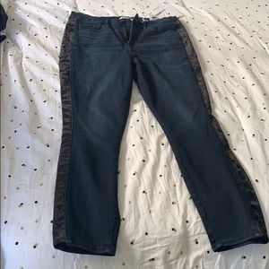 Good American Velvet Striped Jeans